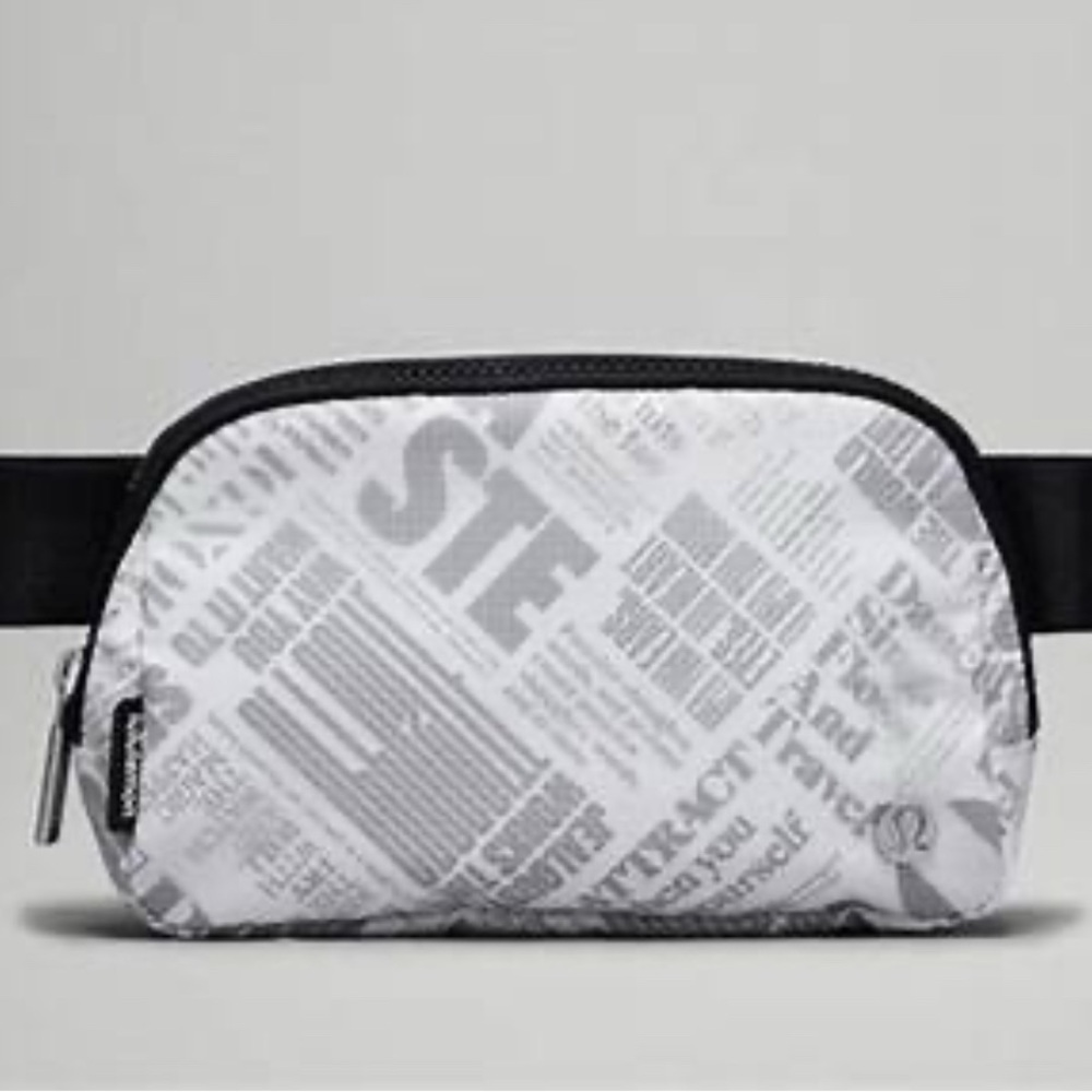 Lululemon Athletica Everywhere Belt Bag *Manifesto